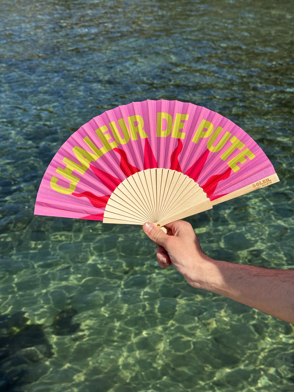 Éventail - Chaleur de pute